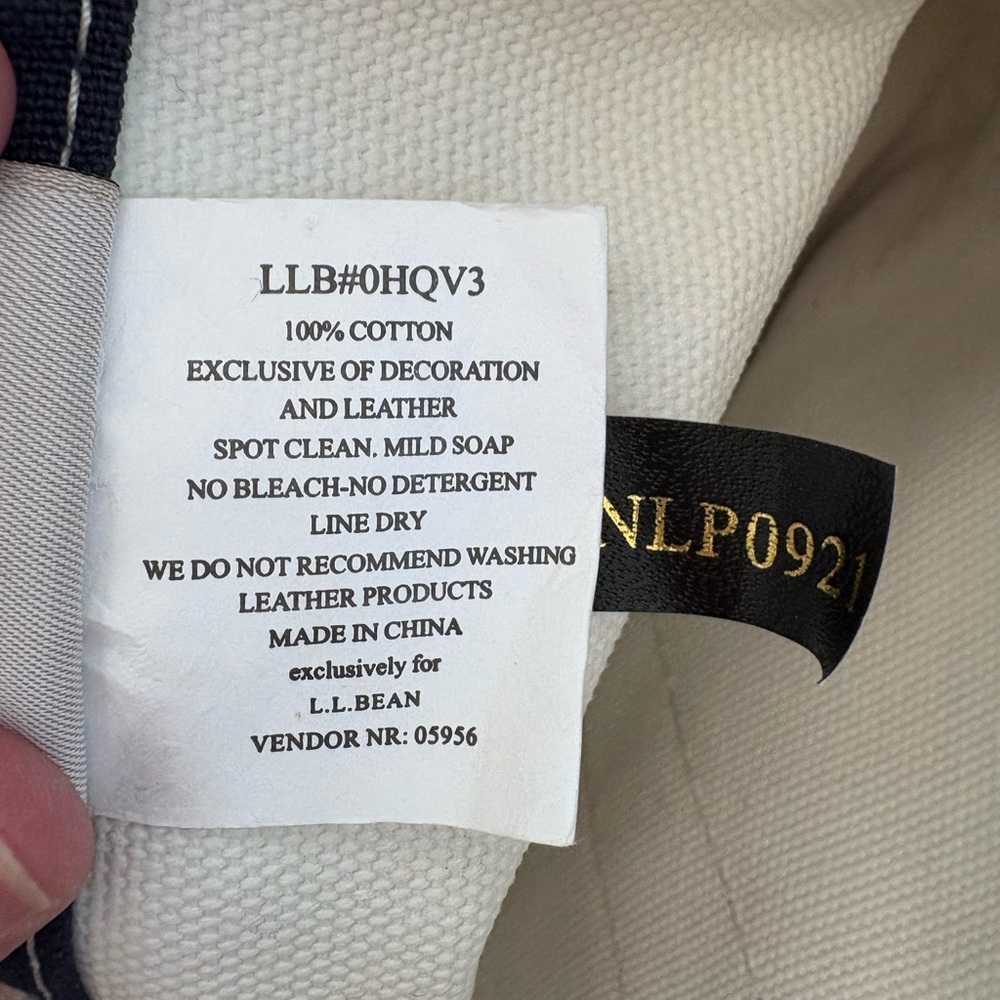 L.L. Bean Mini Boat and Tote Like New! Canvas tote - Picture 5 of 8